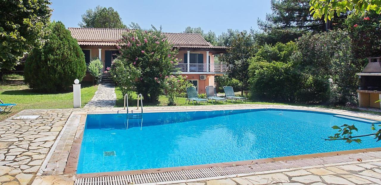 Villa Leda Karousádes Dış mekan fotoğraf
