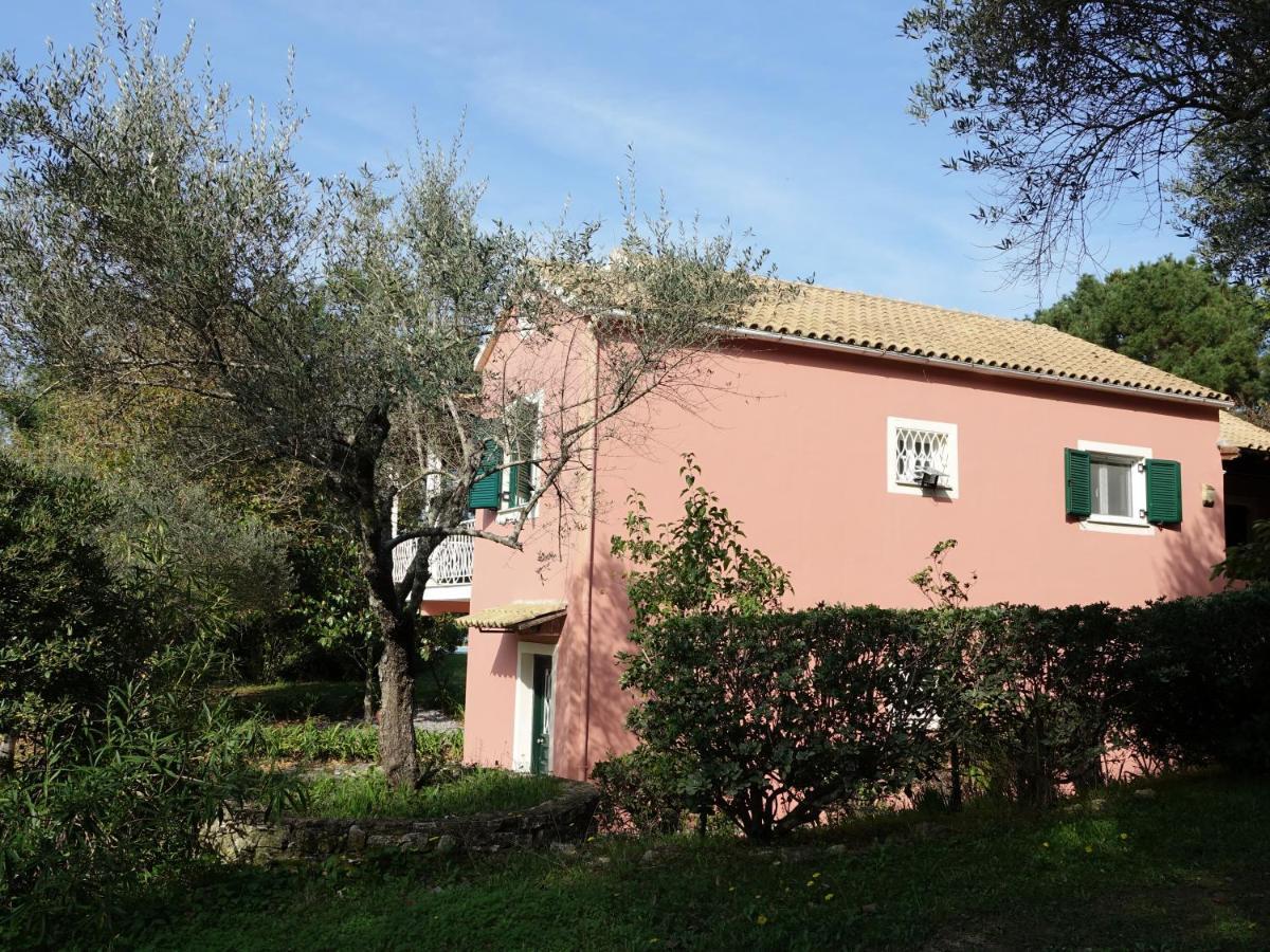 Villa Leda Karousádes Dış mekan fotoğraf