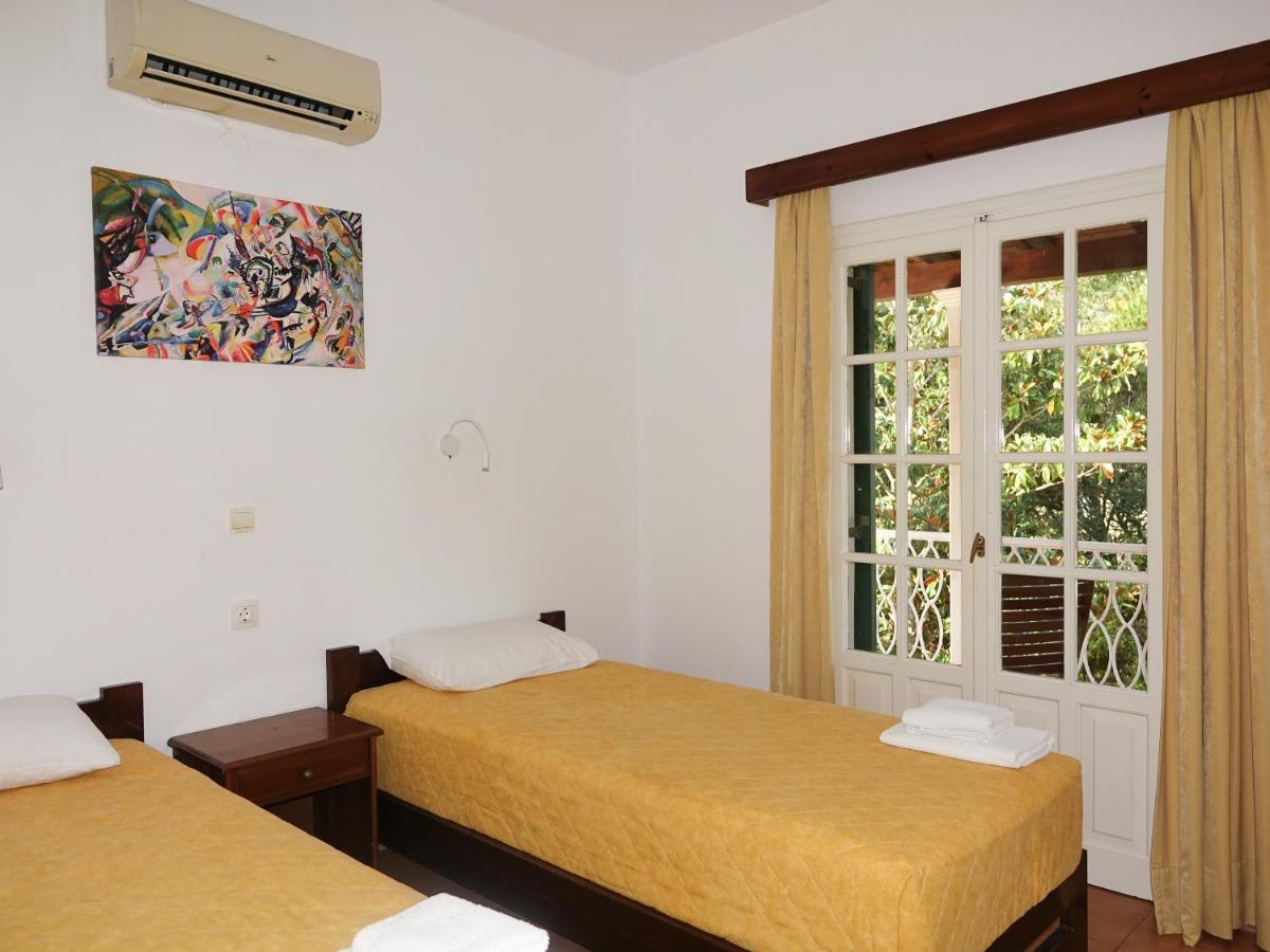 Villa Leda Karousádes Dış mekan fotoğraf